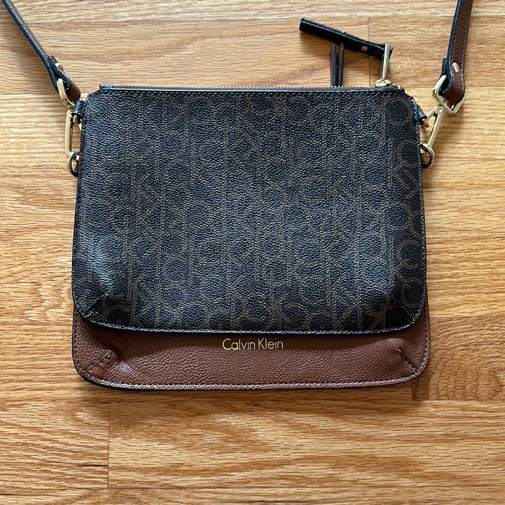 Calvin Klein 2 bags in one!